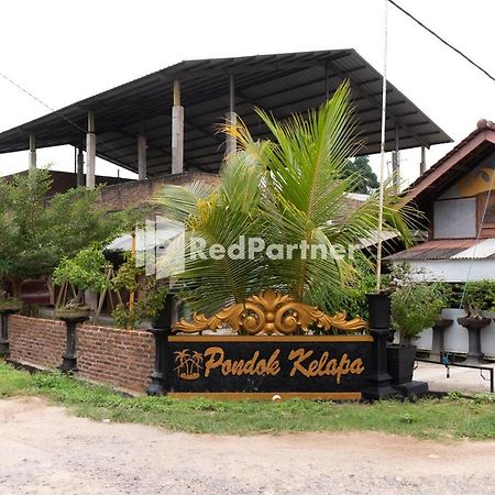 Pondok Kelapa Homestay Lampung Mitra Reddoorz 반다르 람풍 외부 사진