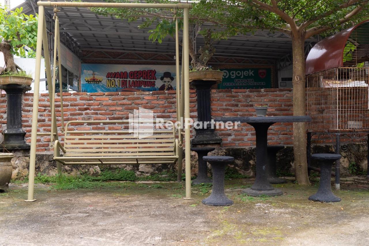 Pondok Kelapa Homestay Lampung Mitra Reddoorz 반다르 람풍 외부 사진